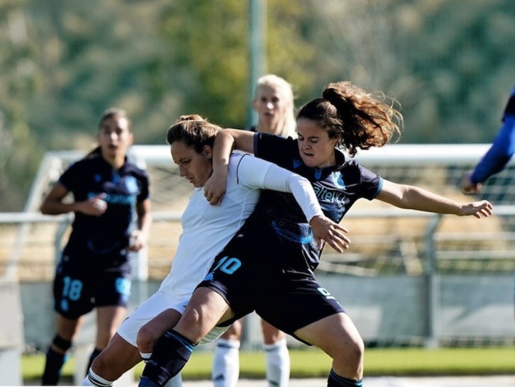 Las donostiarras han jugado con la camiseta conmemorativa de Anoeta. (Real Sociedad)