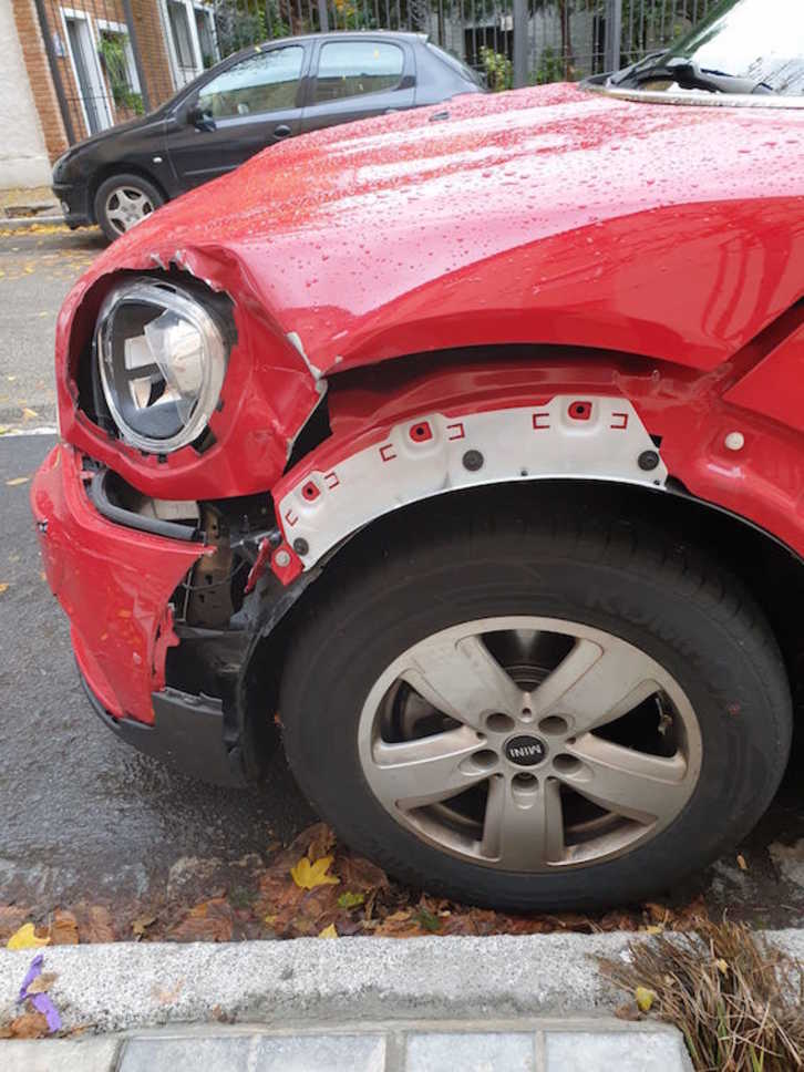 Estado en el que ha quedado uno de los vehículos. (ETXERAT)