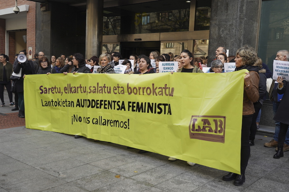 LABeko idazkari nagusi Garbiñe Aranburu Bilboko elkarretaratzean izan da. (Monika DEL VALLE/FOKU) LABeko idazkari nagusi Garbiñe Aranburu Bilboko elkarretaratzean izan da. (Monika DEL VALLE/FOKU)
