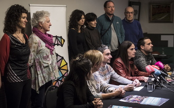 Sareko ordezkariek Iruñean egin dute agerraldia. (Jagoba MANTEROLA/FOKU)