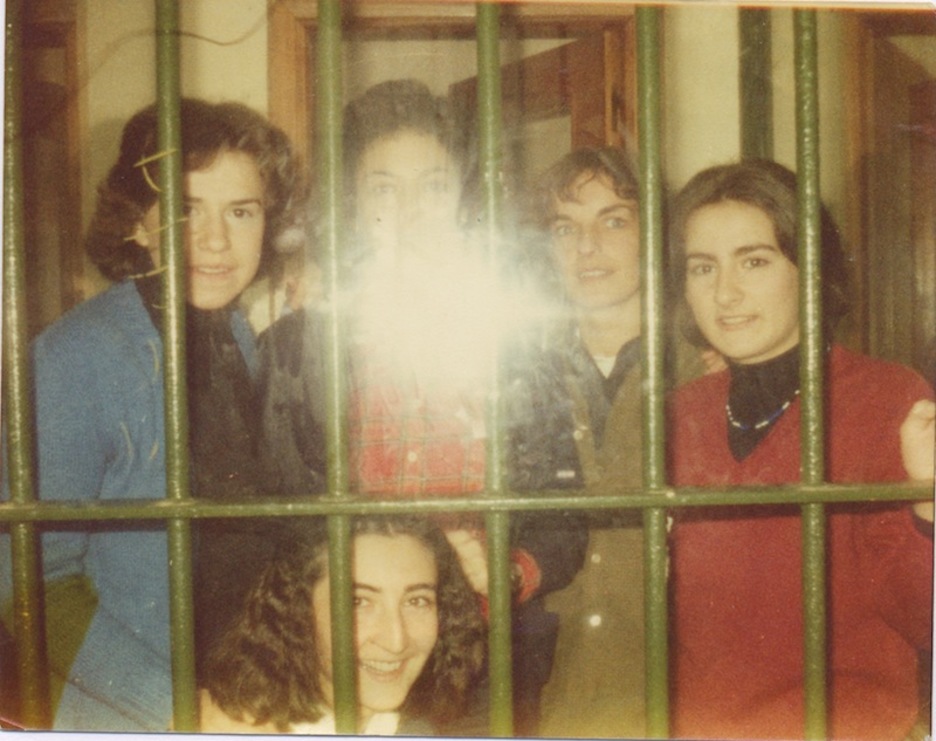 Rosa Martinez, Marga Odriozola, Juli Arregi... Martutene, 1979. (EUSKAL MEMORIA)