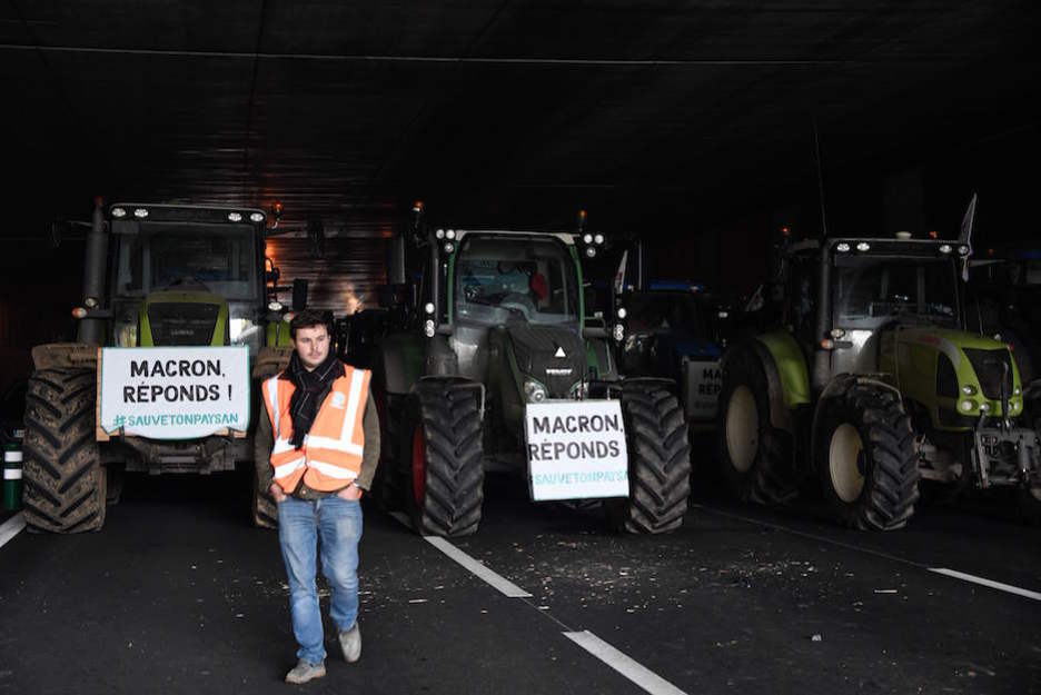 Los agricultores piden a Macron que dé respuesta a sus demandas. (Bertrand GUAY / AFP) 