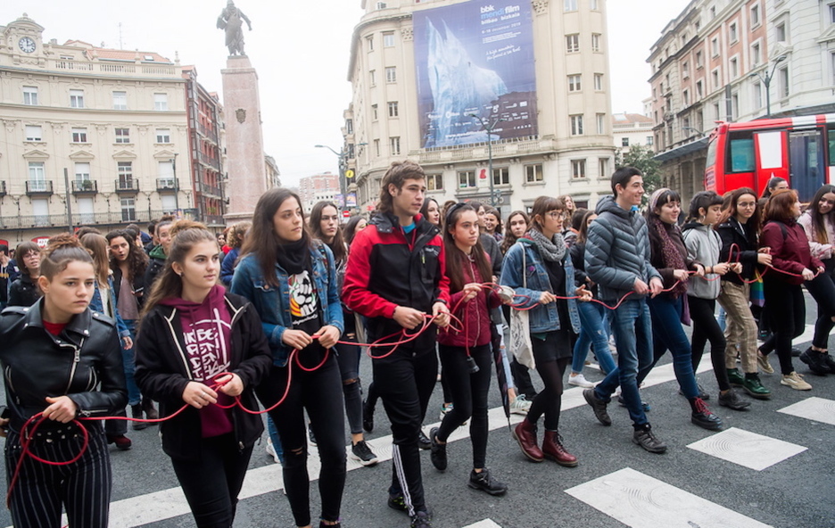Bilboko manifestazioa, Biribil plazan. (Luis JAUREGIALTZO / FOKU)
