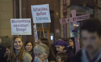 Movilización contra la violencia machista celebrada en Donostia el pasado día 25. (Jon URBE/FOKU)