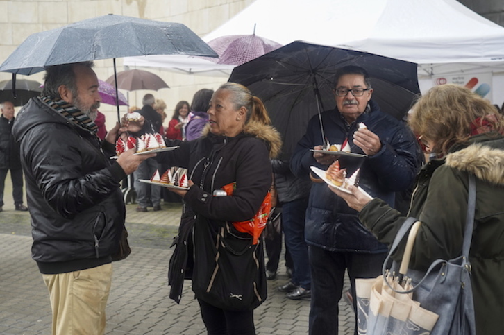 Nunca es mal momento para degustar unas carolinas. (Monika DEL VALLE / FOKU)
