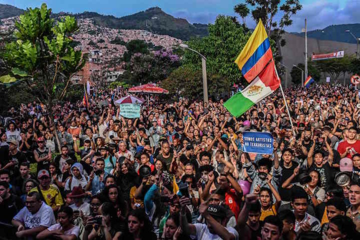 Manifestación en Medellín, el pasado domingo. (Joaquín SARMIENTO/AFP)