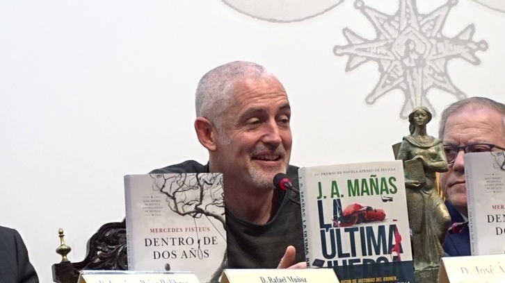 José Ángel Mañas prolonga ‘Historias del Kronen’ con ‘La última juerga’. (EDITORIAL ALGAIDA)