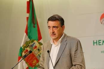 Aitor Esteban, durante la comparecencia de hoy. (eajpnv)