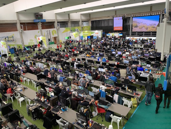 Vista general del lugar en el que se celebra Araba Encounter. (@Araba_Eus)