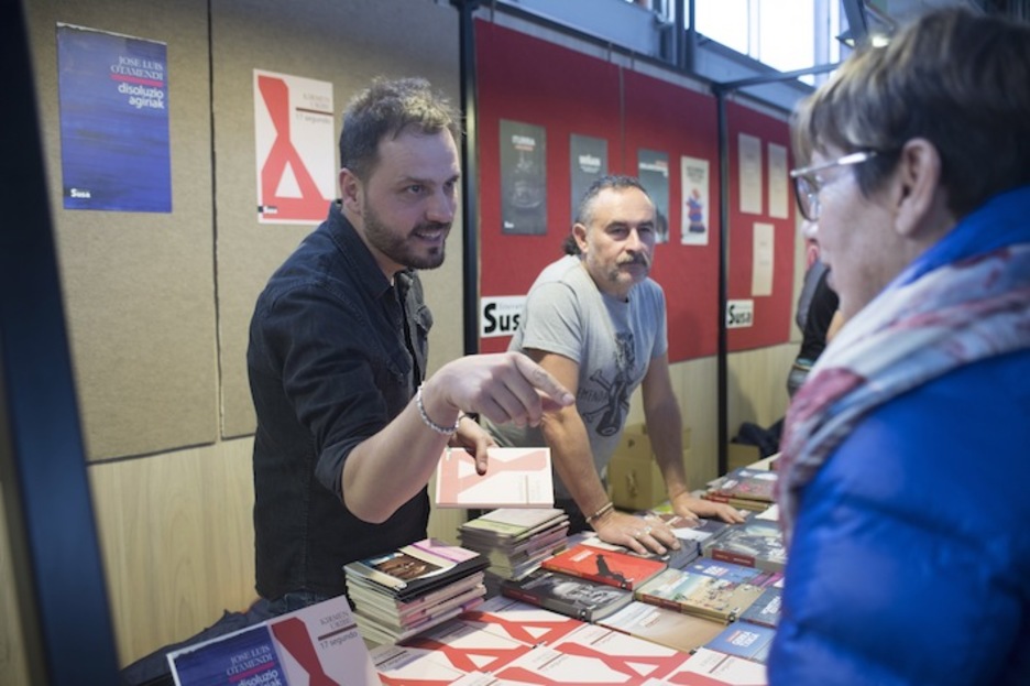 Kirmen Uribe New Yorketik itzuli da Azokarako. Nobela berria idazten ari da. (Juan Carlos RUIZ/FOKU)