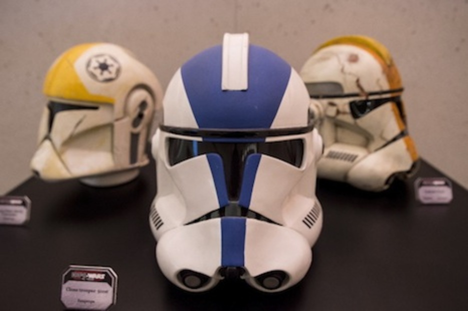 Diversos cascos de las tropas que aparecen en Star Wars. (Iñigo URIZ/FOKU)