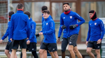 Unai Vencedor ha entrenado con el primer equipo en Lezama. (@AthleticClub)