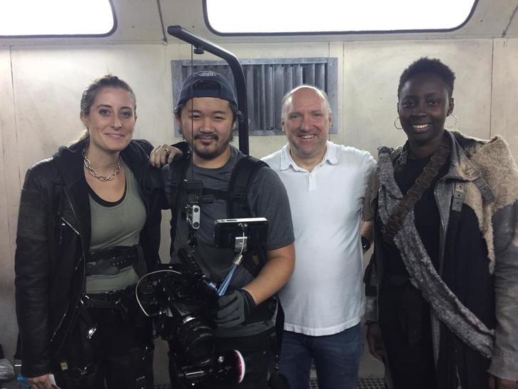 Rose of Dolls junto al director de fotografía Ben Enke y el director George Reese.(INTERMEDIA)