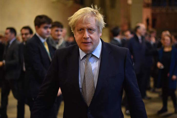 El primer ministro británico, Boris Johnson, en la recepción e los nuevos parlamentarios conservadores. (Leon NEAL/AFP)