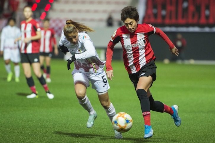 Erika, que reaparecía tras perderse los dos últimos partidos por lesión, ha roto la igualada. (Monika DEL VALLE/FOKU)