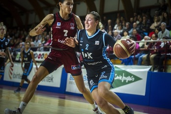 Mehryn Kraker, una de las que más ha empujado para remontar ante Zamarat, pero sin éxito. (Jaizki FONTANEDA / FOKU)