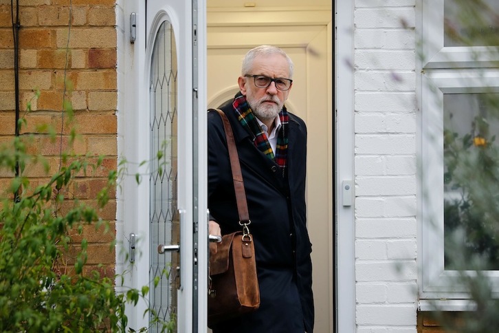 Corbyn anunció que dejabá el cargo tras la derrota de las pasadas elecciones. (Tolga AKMEN/AFP)