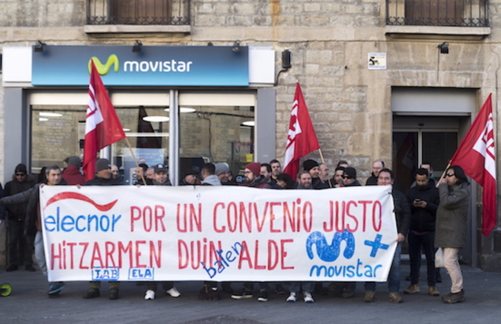 Movilización e Elecnor en el centro de Gasteiz. (Juanan RUIZ/FOKU)