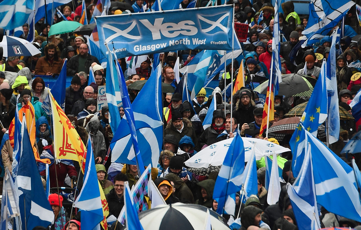 Independentziaren aldeko mobilizazioa Glasgown. (AFP).