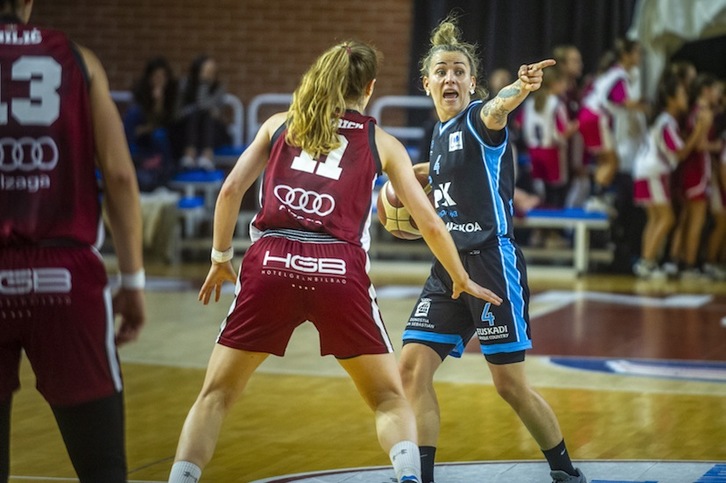 Una heroica Joyce Cousseins-Smith ha dado una sorprendente victoria a IDK Gipuzkoa en Girona. (Jaizki FONTANEDA / FOKU)