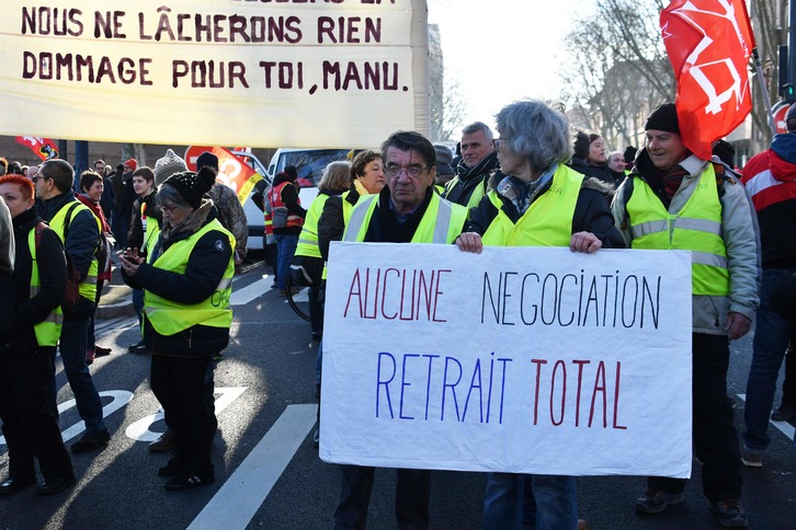 Erreforma bertan behera uzteko aldarrikapena, gaur goizean, Okzitaniako hiriburuan. (Eric CABANIS/AFP). 