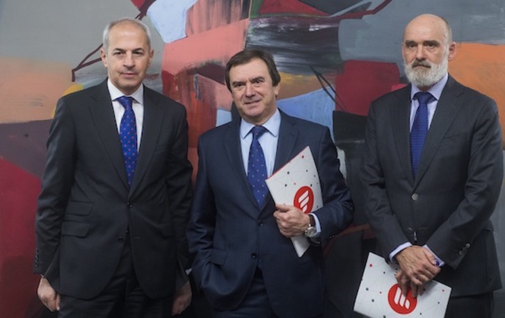 Responsables de FEVEM, en una comparecencia reciente. (Luis JAUREGIALTZO/FOKU)