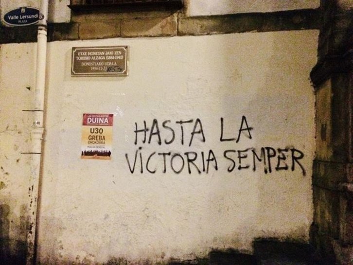 Borja Semper agurtzeko margoketak, Donostian. (@vozinsolente)