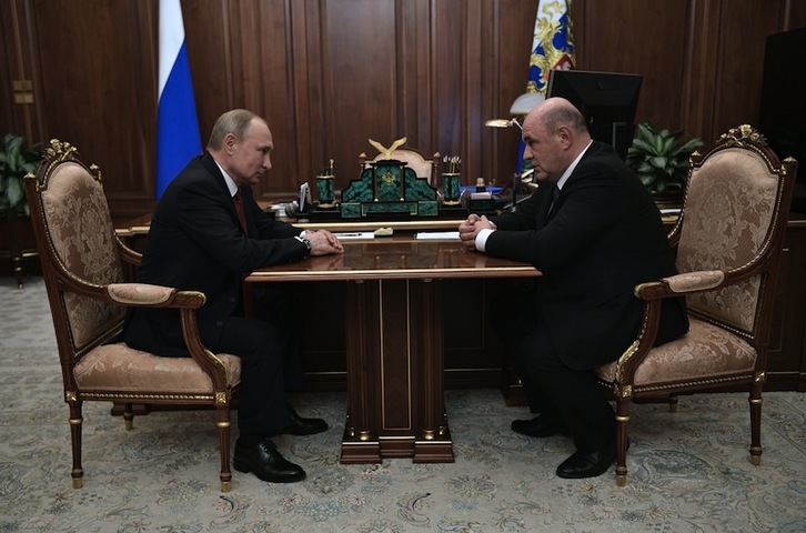 Putin y su nuevo primer ministro, reunidos esta tarde. (Alexey NIKOLSKY | AFP)