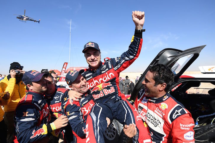 El piloto madrileño Carlos Sainz ha logrado su tercer Dakar. (Franck FIFE / AFP)
