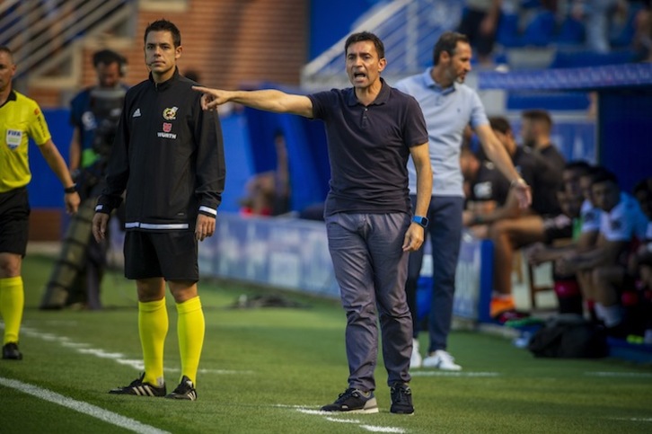 Asier Garitano, en un partido de la primera vuelta (Jaizki FONTANEDA / FOKU)