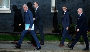 El negociador jefe de la UE para el Brexit, Micher Barnier, llegando al 10 de Downing Street el 8 de enero. (Adrian DENNIS | AFP)