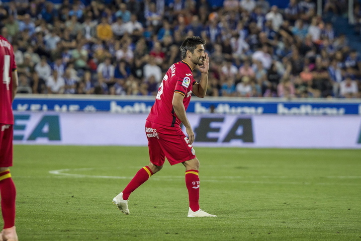 Markel Bergara, con la camiseta del Getafe durante un partido en Mendizorrotza. (Aritz LOIOLA / FOKU)