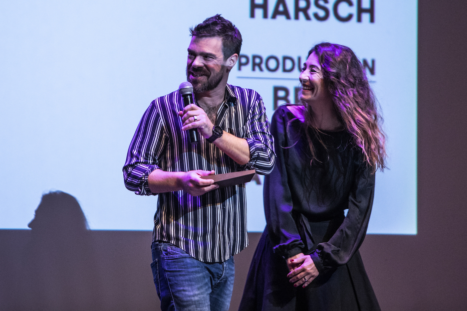 Le prix du public qui récompense un film de la sélection Panorama à l'issue d'un vote du public est revenu à "Sous la peau" du Suisse Robin Harsch. ©Fipadoc