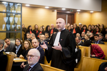 Le bâtonnier Teddy Vermote s'est exprimé devant les magistrats et les élus. © Guillaume FAUVEAU