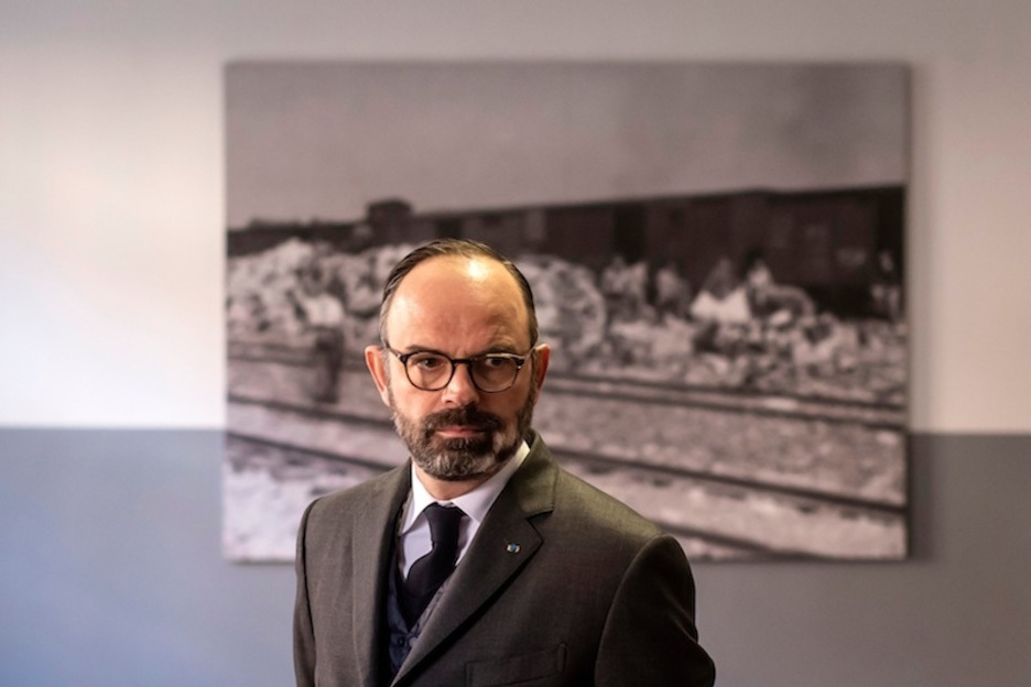 El primer ministro francés, Philippe, conmovido en Auschwitz. (Wojtek RADWANSKI | AFP)