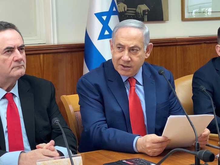 Benjamin Netanyahu, en la reunión semanal de su gabinete. (Dedi HAYUN/AFP)
