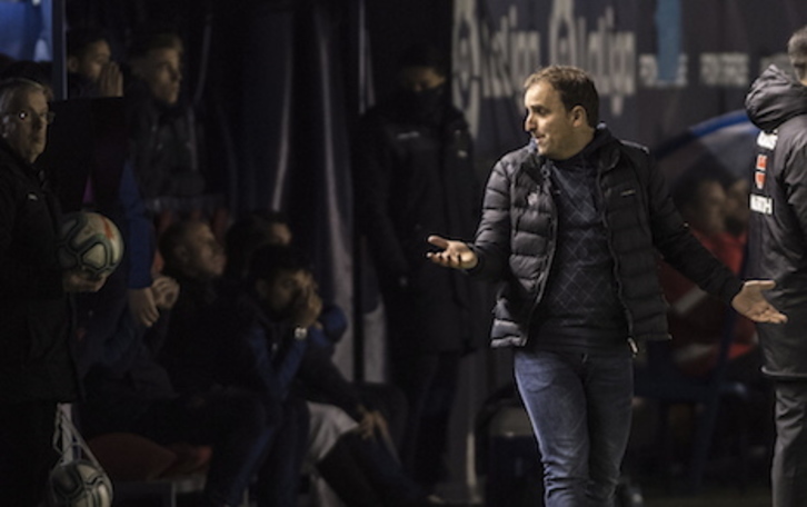 Arrasate ha avisado de que el equipo deberá hacer un gran partido para ganar en Anoeta. (Jagoba MANTEROLA/FOKU)