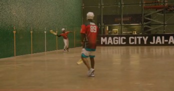 Una imagen del vídeo grabado en el frontón del casino Magic City de Miami.