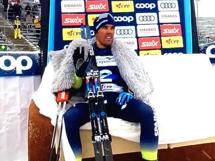 Imanol Rojo descansa durante una prueba de esta temporada.(BASQUE TEAM)