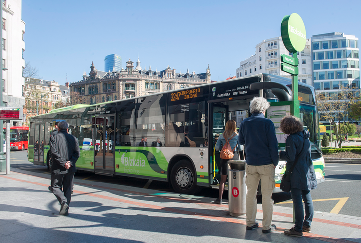 Foto de archivo de un Bizkaibus. (Marisol RAMIREZ / FOKU).