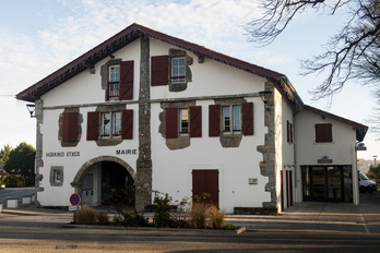 Le maire actuel de Larressore n'est pas candidat à sa propre succession. © Guillaume FAUVEAU