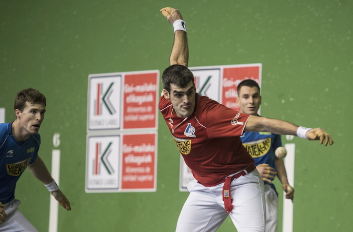 Joseba Ezkurdiak bere erritmoarekin hausti du partida (Jagoba MANTEROLA/FOKU)