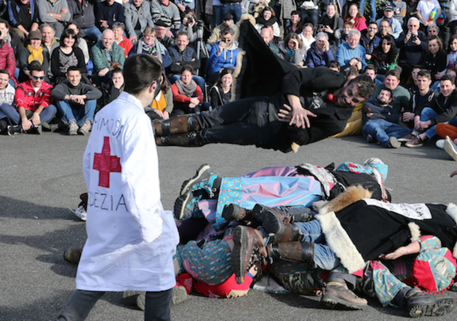 Les Buhame sont bien présents lors du spectacle. ©Bob EDME