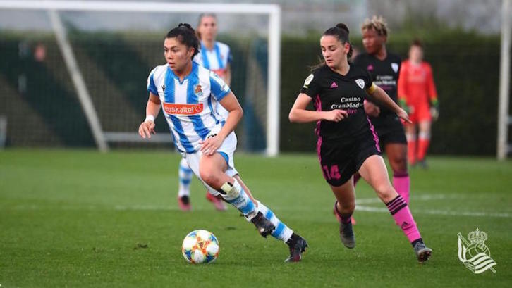 Kiana Palacios, ya de vuelta, ha enviado un balón al palo. (Real Sociedad)