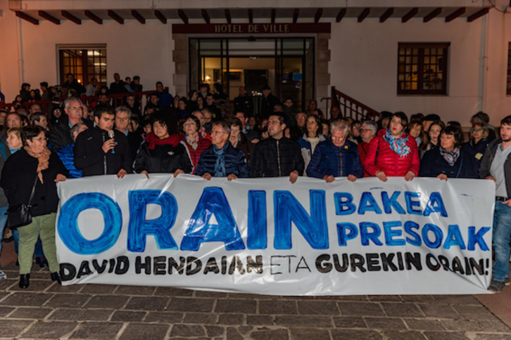 Concentración por David Pla en Hendaia. © François Berland