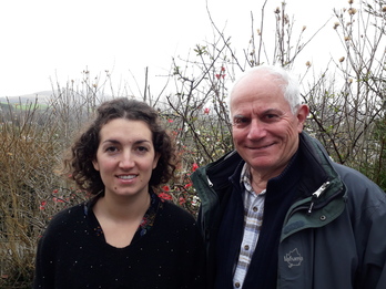 Zuraide Indarrean, représentée par Estelle Saint-Martin et Marc Rubaud, défend l'aménagement de la troisième classe de l'école publique. © DR