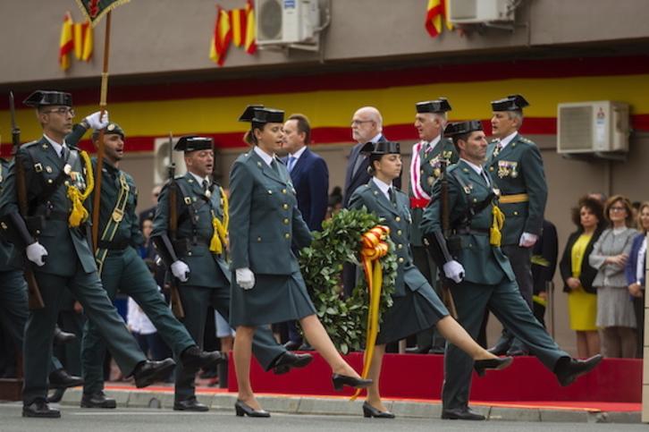 Guardias civiles en una celebración en el cuartel de Sansomendi en Gasteiz. (Jaizki FONTANEDA/FOKU)