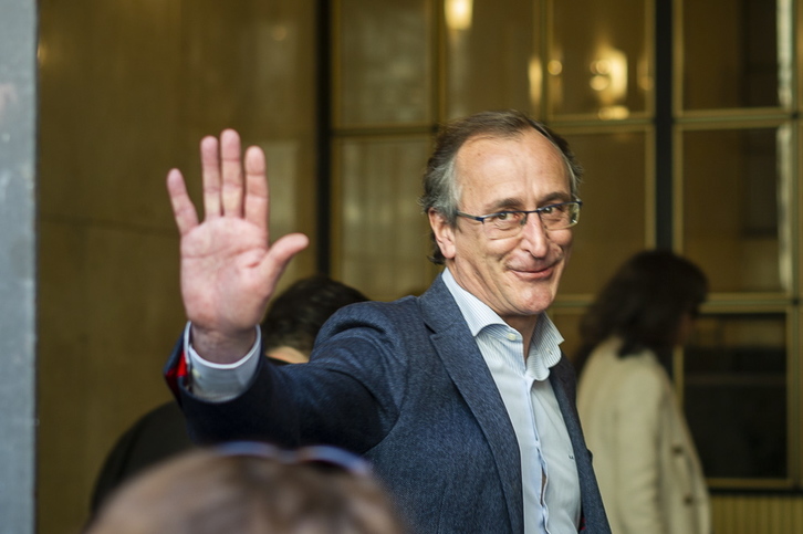 Alfonso Alonso, al presentar su dimisión tras ser descabalgado. (Jaizki FONTANEDA / FOKU)