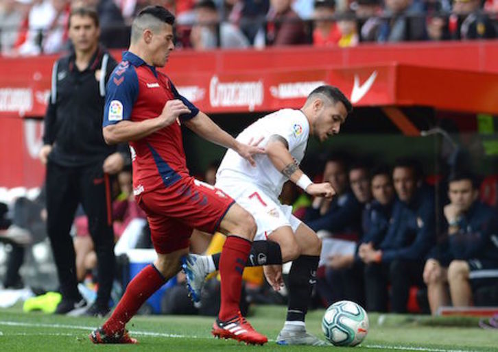 Imagen de un partido de Osasuna contra el Sevilla. (Cristina QUICLER/AFP)