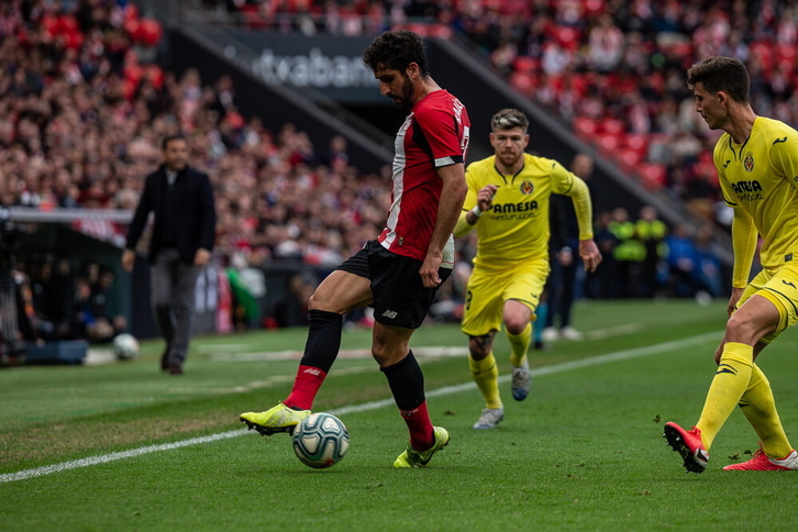 Raúl García ha marcado el gol de la victoria de penalti. (Aritz LOIOLA / FOKU)